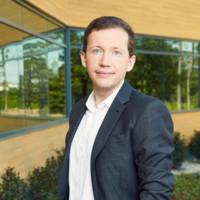 Timur Davis | Principal at Munich Re Ventures | Fintech Finance
