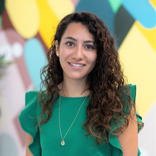 Vania Hernandez Bello